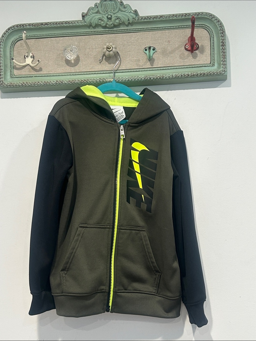 Nike Olive Green, Black & Neon color lock Zip-Up track jacket w hood boys 7 kids